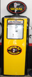 1940'S SIGNAL. BLACK & YELLOW. TOKHEIM TALL. RESTORED. $3800